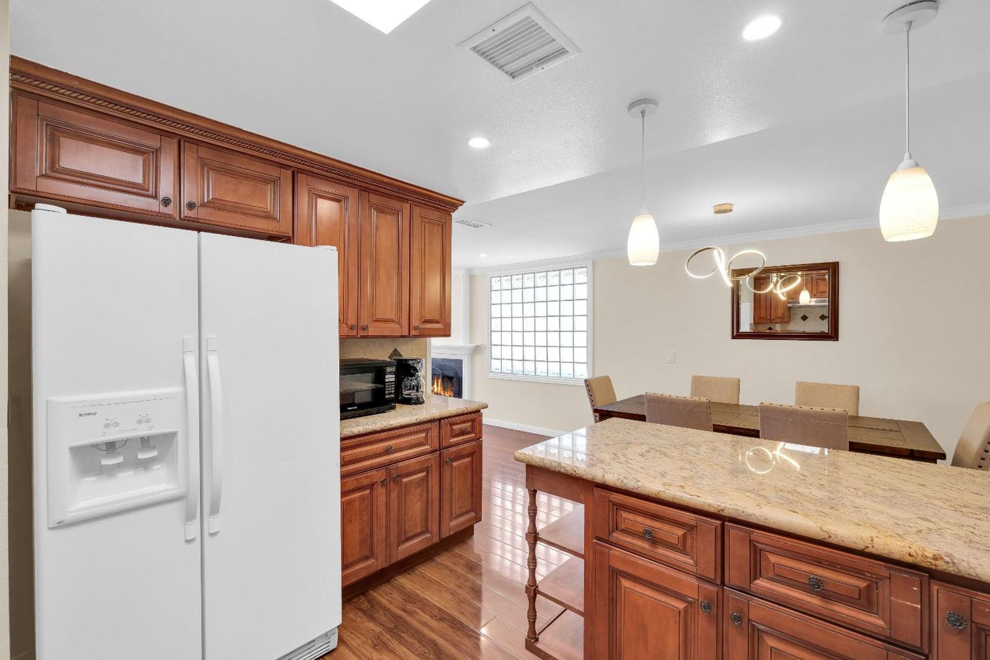 Easy Access To Everywhere West Covina Exterior foto
